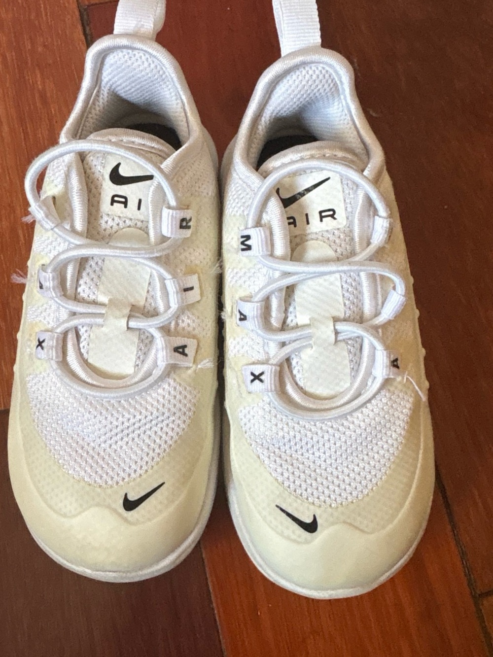 Nike Air Max Axis kids shoes